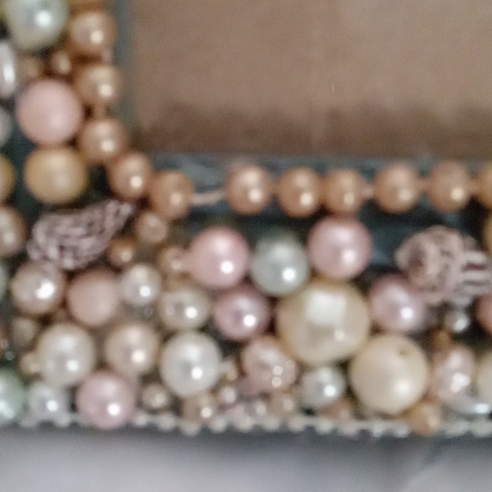 Beautiful Beaded Seashell Picture Frame - Picture 10 of 10